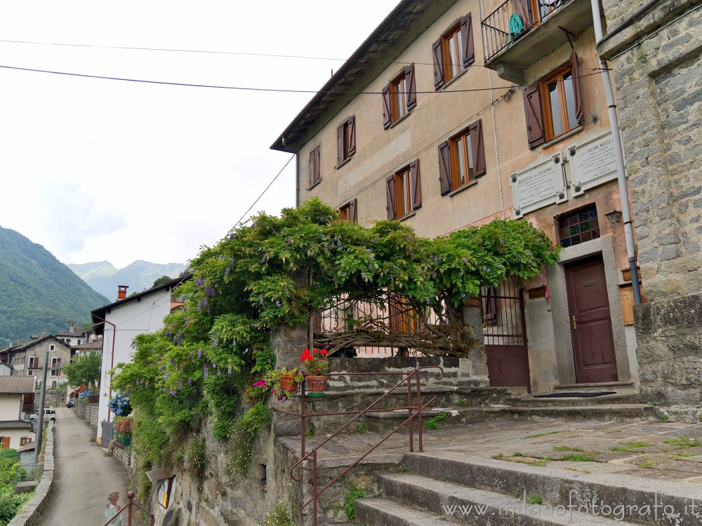 Campiglia Cervo (Biella, Italy) - The old school of the hamlet Valmosca